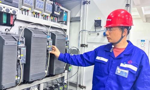 NG集团杜元祖获评“浙江工匠”